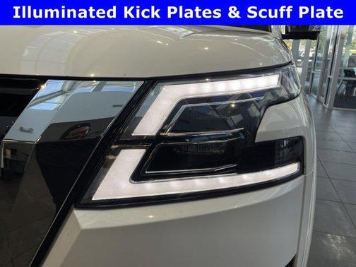 2023 Nissan Armada Platinum 2WD