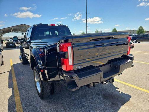 2025 Ford F-450 Platinum