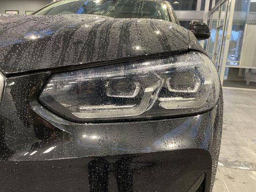 2023 BMW X4 xDrive30i