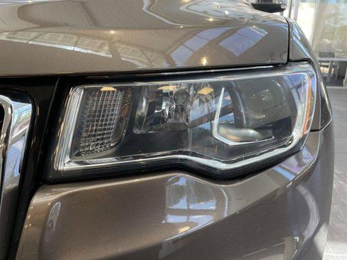 Walnut Brown Metallic Clearcoat 2020 Jeep Grand Cherokee Limited