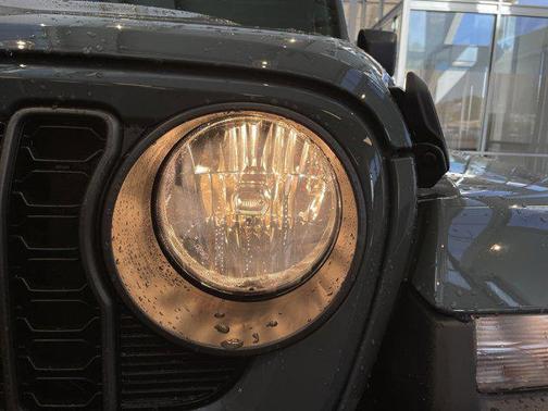 2025 Jeep Gladiator High Tide