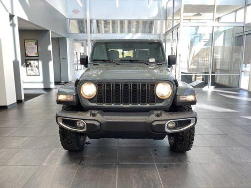 2025 Jeep Gladiator High Tide
