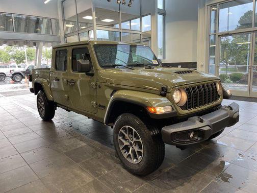 2025 Jeep Gladiator Sport S