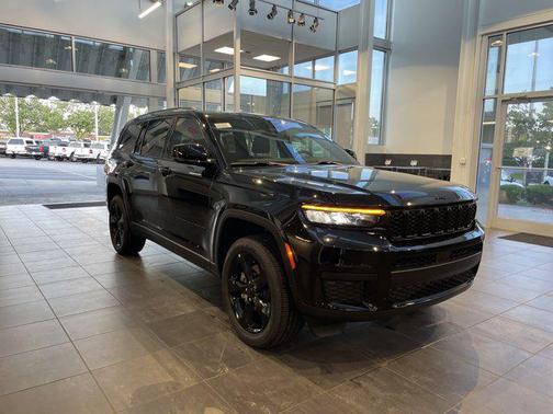 2025 Jeep Grand Cherokee L Altitude