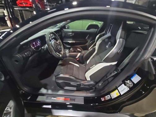 2021 Ford Shelby GT500 Base