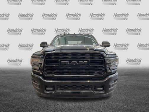 2022 RAM 3500 Limited Crew Cab 4x4 8' Box