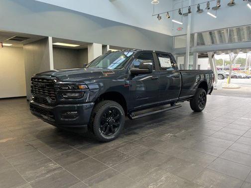 2026 RAM 2500 Big Horn Crew Cab 4x4 8' Box