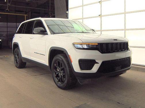 2024 Jeep Grand Cherokee Altitude