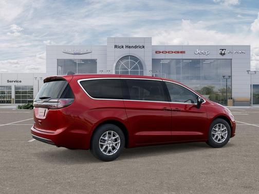 Red Hot Pearlcoat 2026 Chrysler Pacifica L