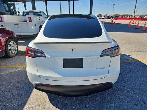 2023 Tesla Model Y Performance Dual Motor All-Wheel Drive