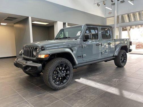 2025 Jeep Gladiator Nighthawk