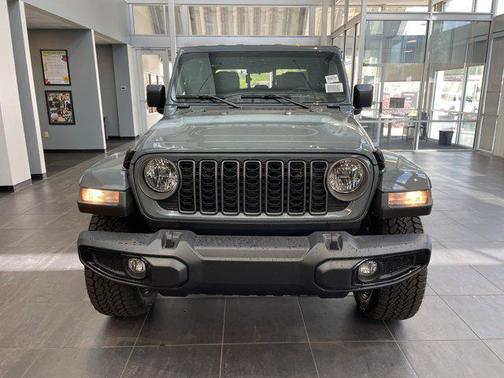 2025 Jeep Gladiator Nighthawk