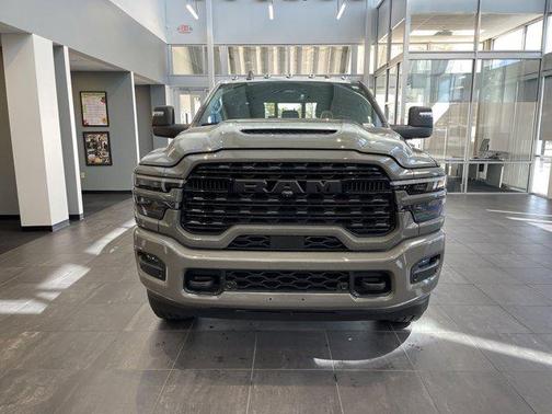 2026 RAM 2500 Limited Mega Cab 4x4 6'4' Box