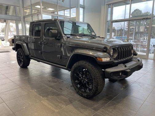 2025 Jeep Gladiator Nighthawk