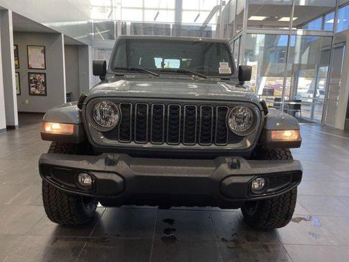 2025 Jeep Gladiator Nighthawk