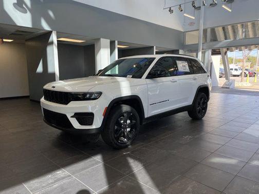 2025 Jeep Grand Cherokee Altitude