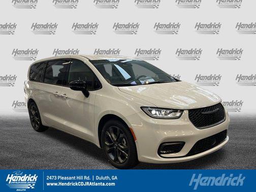 2026 Chrysler Pacifica L