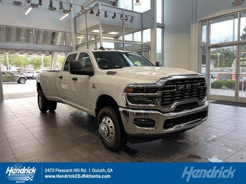 2025 RAM 3500 Tradesman Crew Cab 4x4 8' Box