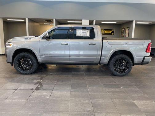 2025 RAM 1500 ST