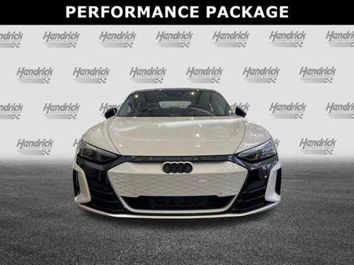 2022 Audi e-tron GT Prestige