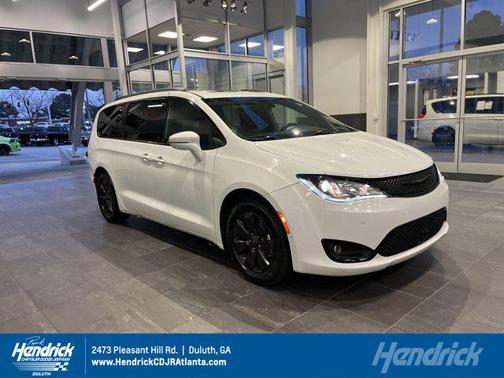 2020 Chrysler Pacifica Hybrid Limited