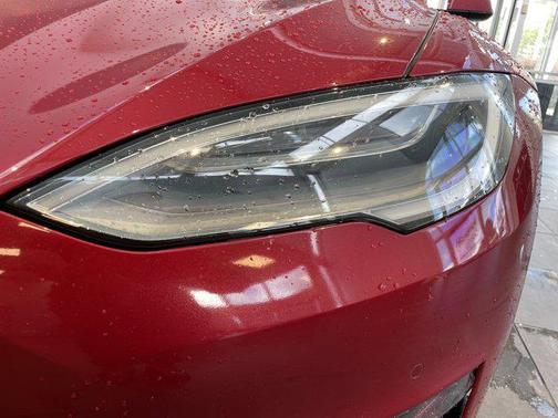 2021 Tesla Model S Plaid