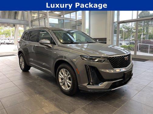 2021 Cadillac XT6 Luxury FWD