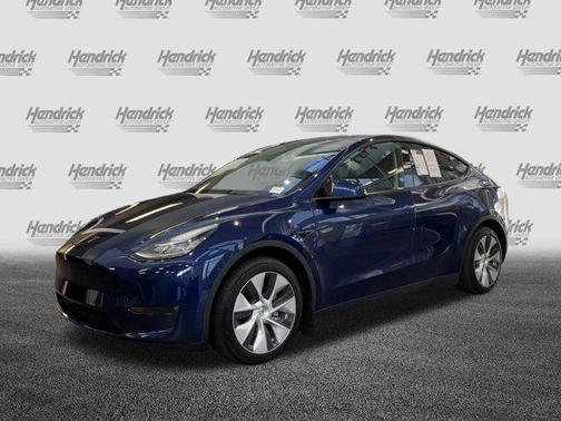 2022 Tesla Model Y Long Range Dual Motor All-Wheel Drive