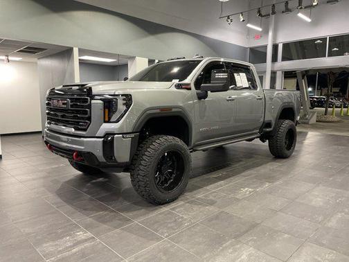 2025 GMC Sierra 2500 AT4