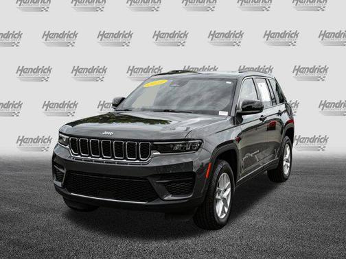 2024 Jeep Grand Cherokee Laredo