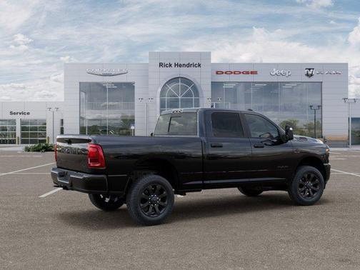 Diamond Black Crystal Pearlcoat 2026 RAM 2500 Big Horn Crew Cab 4x4 6'4' Box