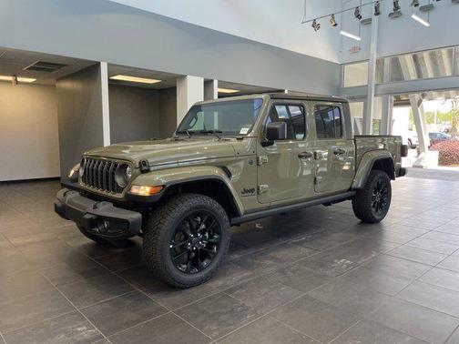 2025 Jeep Gladiator Nighthawk