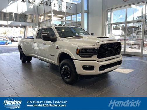 2024 RAM 3500 Limited Crew Cab 4x4 8' Box