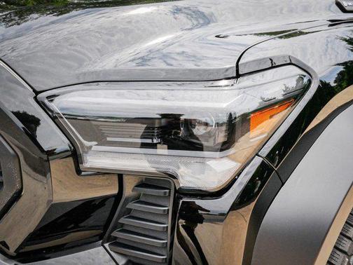 2024 Toyota Tacoma Hybrid Trailhunter