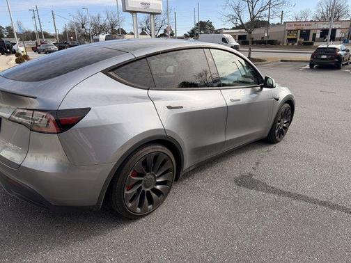 2024 Tesla Model Y Performance Dual Motor All-Wheel Drive