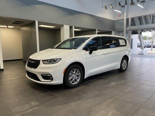 2026 Chrysler Pacifica L