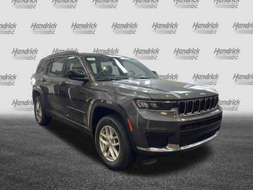 Baltic Gray Metallic Clearcoat 2025 Jeep Grand Cherokee L Laredo