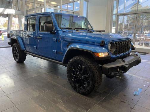 2025 Jeep Gladiator Nighthawk