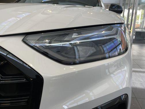 2025 Audi SQ5 3.0T Premium Plus