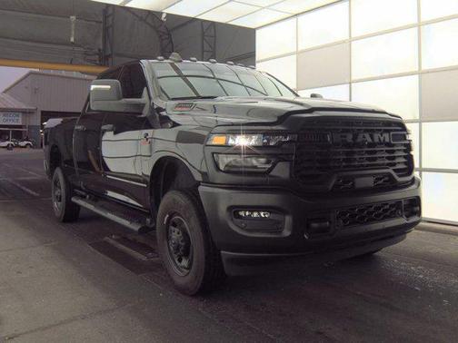2025 RAM 2500 Tradesman Crew Cab 4x4 6'4' Box