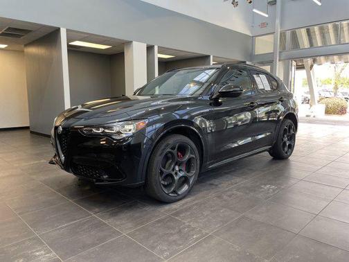 2024 Alfa Romeo Stelvio Veloce AWD