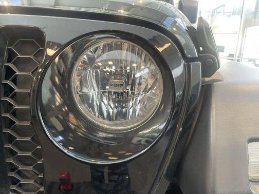 2022 Jeep Wrangler Sport