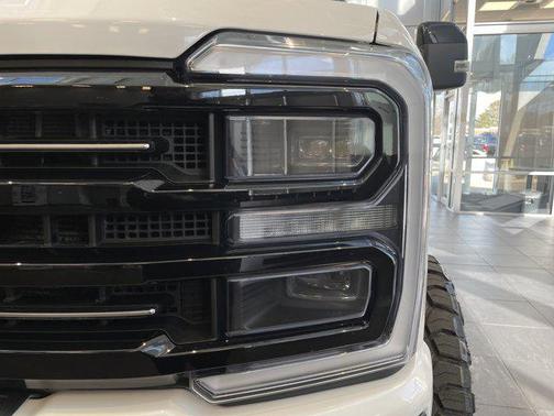 2025 Ford F-250 Platinum