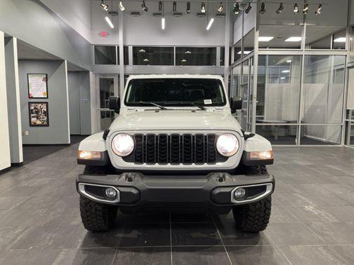 2025 Jeep Gladiator High Tide