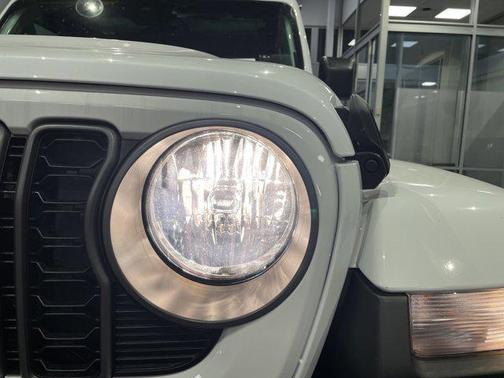 2025 Jeep Gladiator High Tide