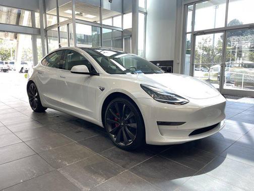2019 Tesla Model 3 Performance