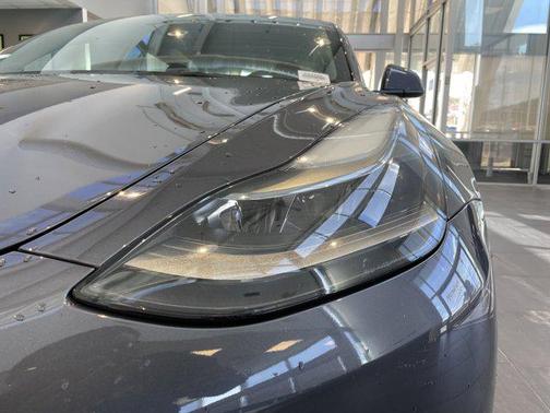 2022 Tesla Model 3 Standard Range