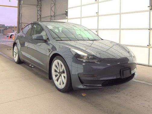 2022 Tesla Model 3 Standard Range