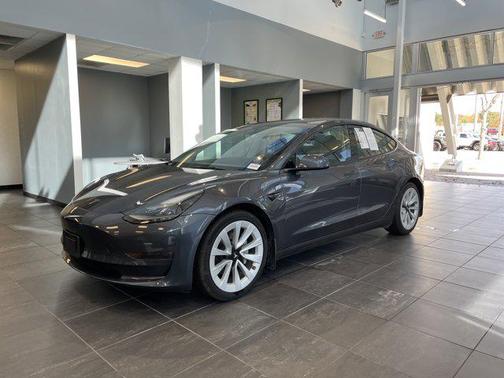 2022 Tesla Model 3 Standard Range