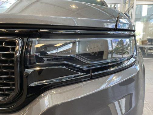 2024 Jeep Wagoneer Series II Carbide 4x2